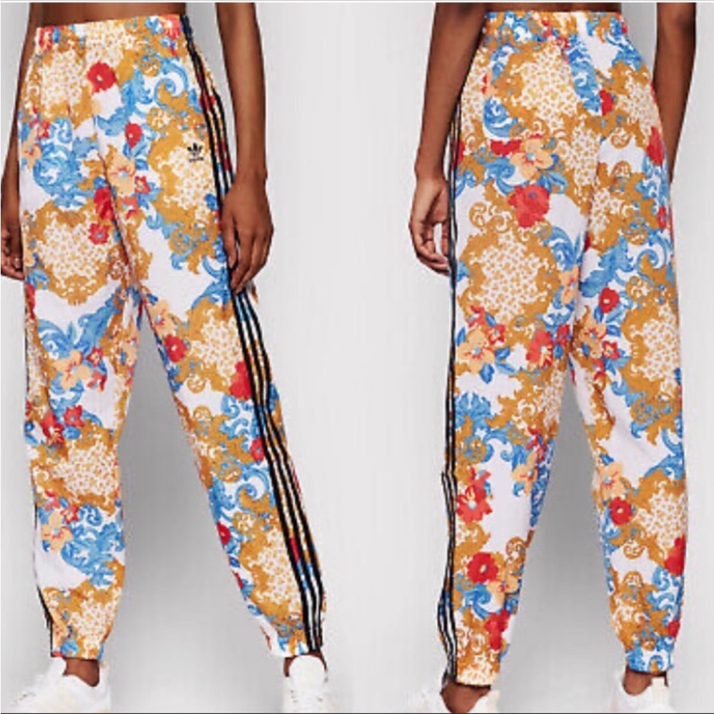 Adidas Originals Her Studio London